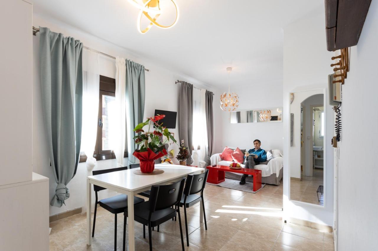 Apartament Circus Entry